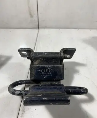 Audi A6 S6 C5 4B Front door lower hinge 4A0833411A