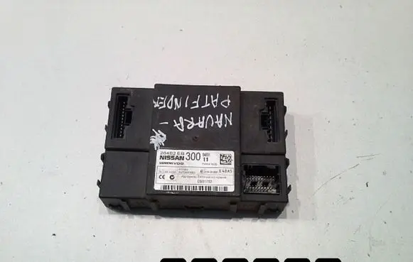 Nissan Pathfinder R51 Engine control unit/module 284b2eb300