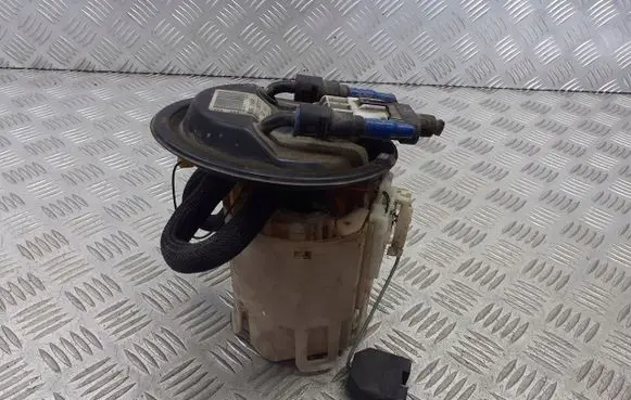 Opel Astra G Mechanical fuel pump 13142294