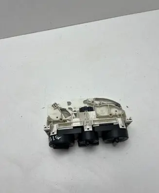 Volkswagen New Beetle Climate control/heater control trim 13737333