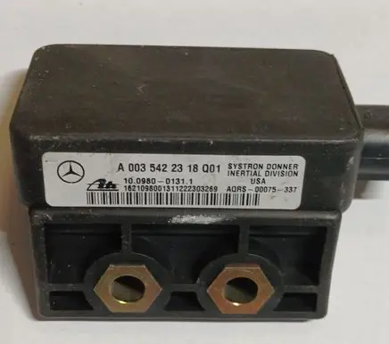 Mercedes-Benz SLK R170 ESP acceleration yaw rate sensor A0035422318