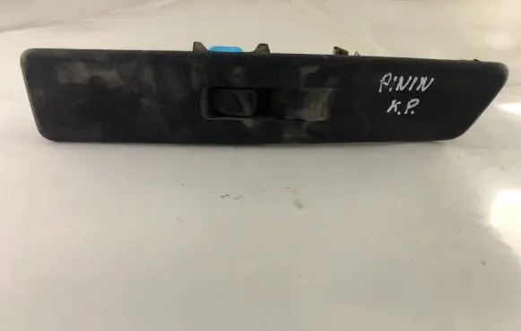 Mitsubishi Pajero Pinin Electric window control switch MR480789