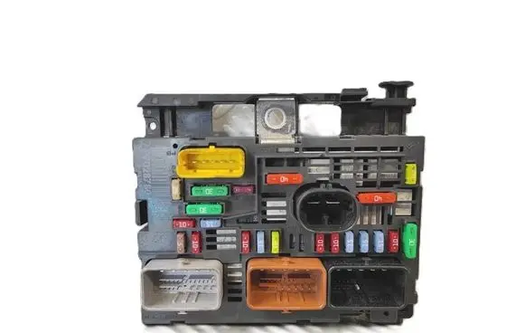 Peugeot Partner BSM Control unit 9807028780