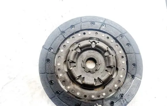 Ford Mondeo Mk III Clutch pressure plate 324030410