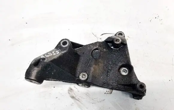 Opel Zafira A Engine mounting bracket 24459840
