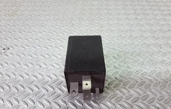 Seat Alhambra (Mk1) Other relay 7M0963141 95VW14512AA