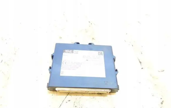 Toyota Prius (XW30) Keyless (KESSY) go control unit/module 89990-47051