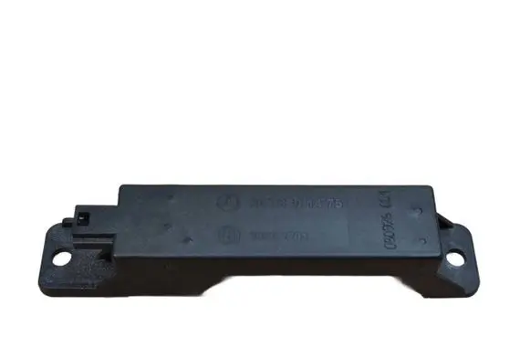 Mercedes-Benz C W204 Keyless system antenna 2048201475 33502201