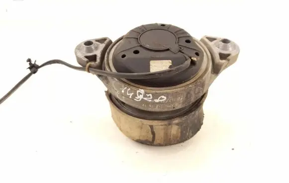 Mercedes-Benz GLK (X204) Engine mount bracket 2042401817 2042403617