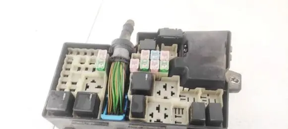 Volvo V50 Fuse box set 30737467