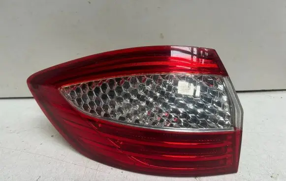 Ford Mondeo MK IV Rear/tail lights 7S7113405B 0374D
