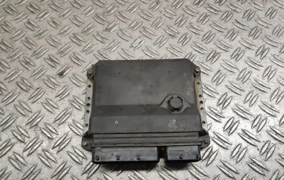 Toyota Auris 150 Engine control unit/module 8966102D82 MB1758004020