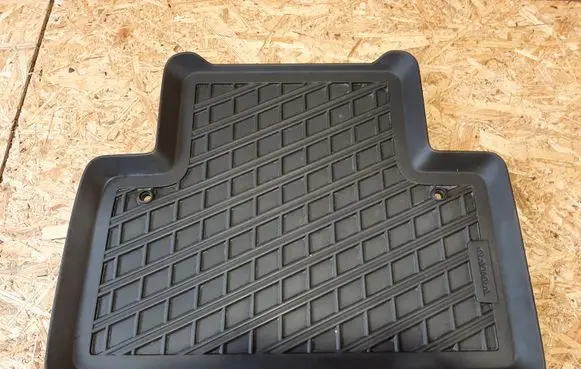 Volvo V50 Rear floor mat 08685821