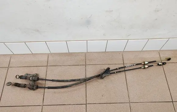 Nissan Almera N16 Gear shift cable linkage 