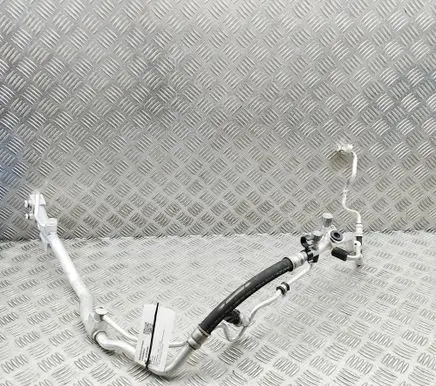 BMW X1 F48 F49 Air conditioning (A/C) pipe/hose 6808604 6808605