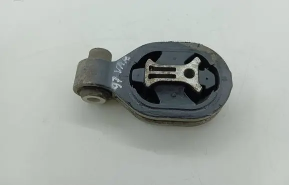Nissan Juke I F15 Engine mount bracket A8653110