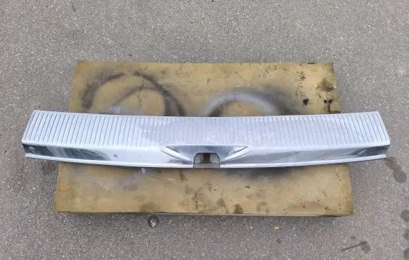 Volkswagen Multivan T5 Trunk/boot sill cover protection 7H5864585A