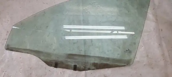 Mitsubishi Carisma Front door window glass four-door