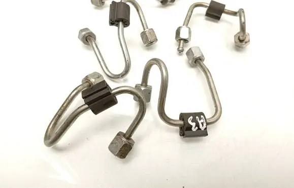 Fuel injector supply line/pipe