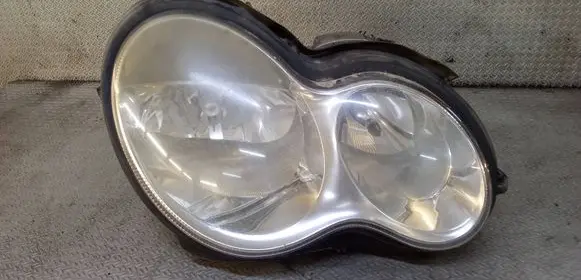 Mercedes-Benz C W203 Headlight/headlamp A2038203261 0301166206