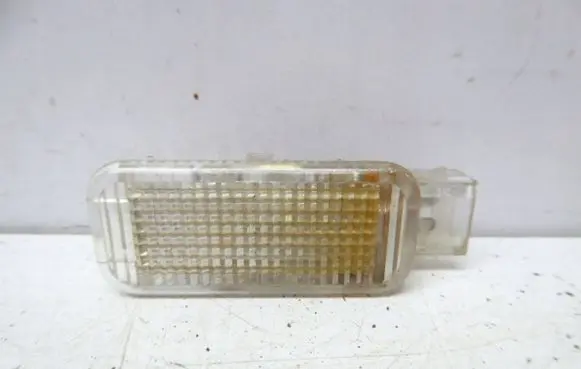Skoda Octavia Mk2 (1Z) Rear seat light 3B0947415