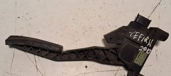 Opel Zafira A Accelerator throttle pedal 0281002298 90581208 083101127