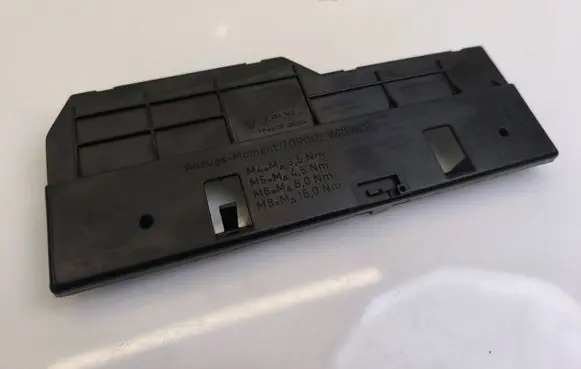 Fuse box cover