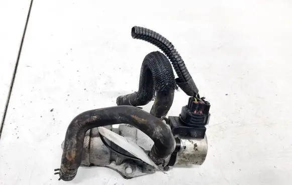 Toyota Avensis T250 EGR valve 
