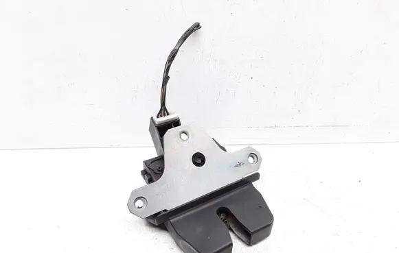 Volvo S60 Tailgate/trunk/boot lock/catch/latch 31335045