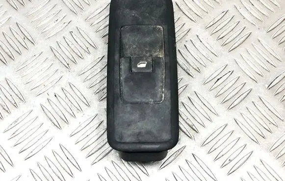 Citroen C8 Electric window control switch 13569 PA6GF30
