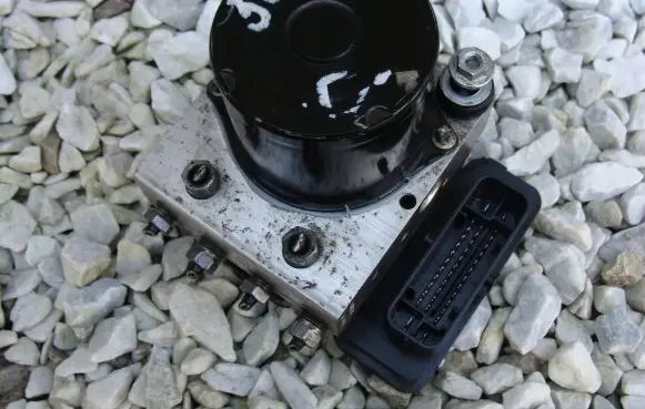 Fiat 500 ABS Pump 0265255440