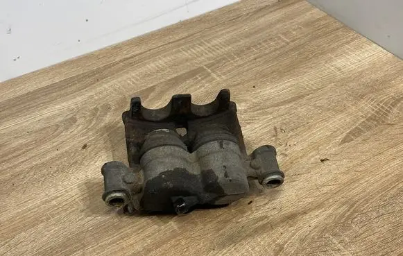 Mercedes-Benz Vito Viano W639 Front brake caliper 928908
