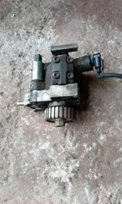 Peugeot 607 Fuel injection high pressure pump A2c20003757