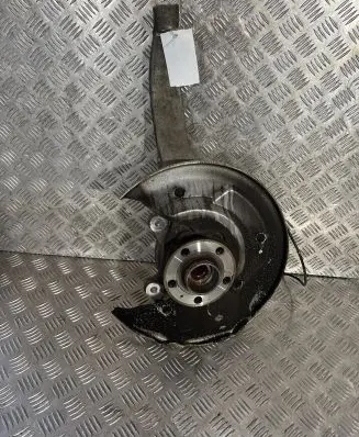 Front wheel hub