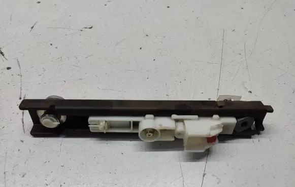 Renault Megane III Seat belt adjustment rail 878240003R 9173449