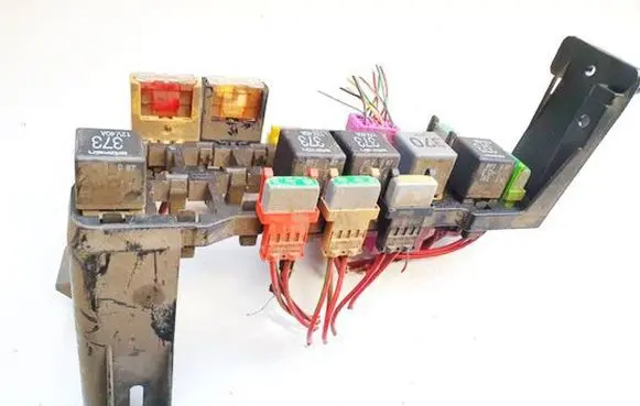 Audi A6 S6 C5 4B Fuse box set 8d1937545