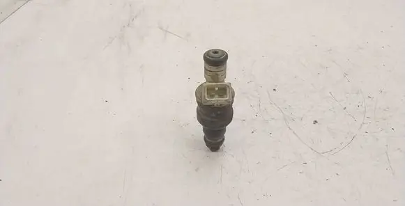 BMW 5 E34 Fuel injector 0280150716