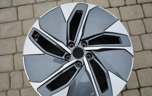 Volkswagen ID.4 R19 alloy rim 