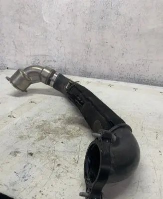 Audi A4 S4 B9 Intercooler hose/pipe 04L145762