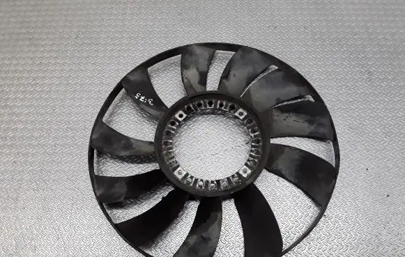 Volkswagen PASSAT B5.5 Fan impeller 058121301B