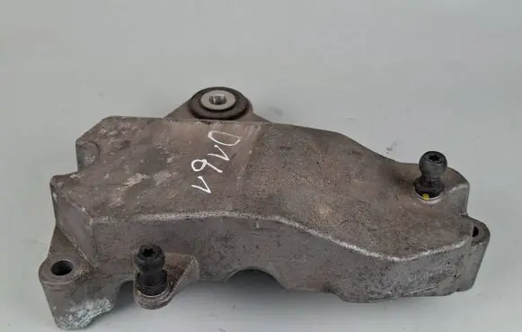 Mercedes-Benz B W246 W242 Engine mounting bracket A2702230002