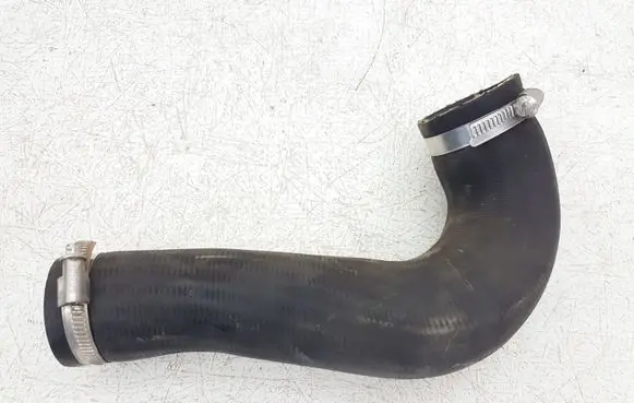 Ford Edge II Intercooler hose/pipe C29