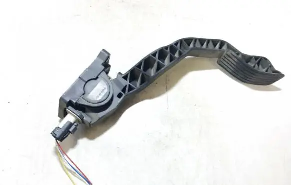 Peugeot 206 Accelerator throttle pedal 0280755026 9654877480