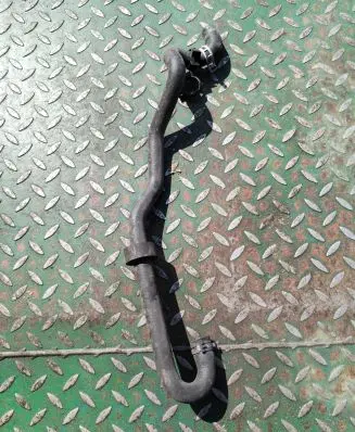 BMW 5 E60 E61 Engine coolant pipe/hose 6910758
