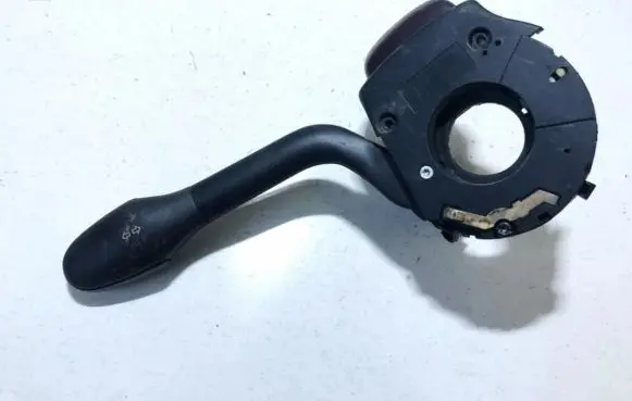 Volkswagen Golf III Indicator stalk dotsaeqb91