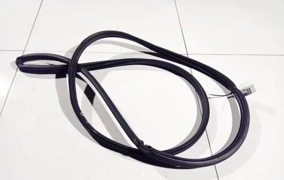 Subaru Forester SH Rubber seal rear door 