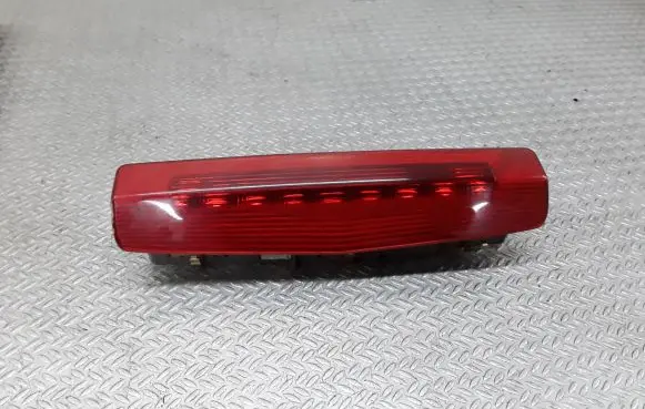 Opel Zafira B Third/center stoplight