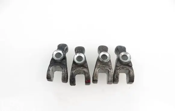 Opel Vectra C Fuel Injector clamp holder