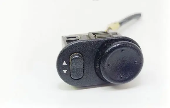 Opel Astra G Wing mirror switch 09226861