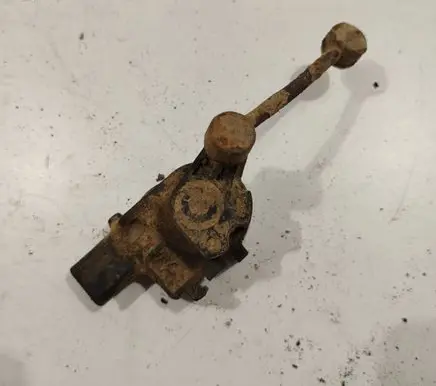 Rear air suspension level height sensor